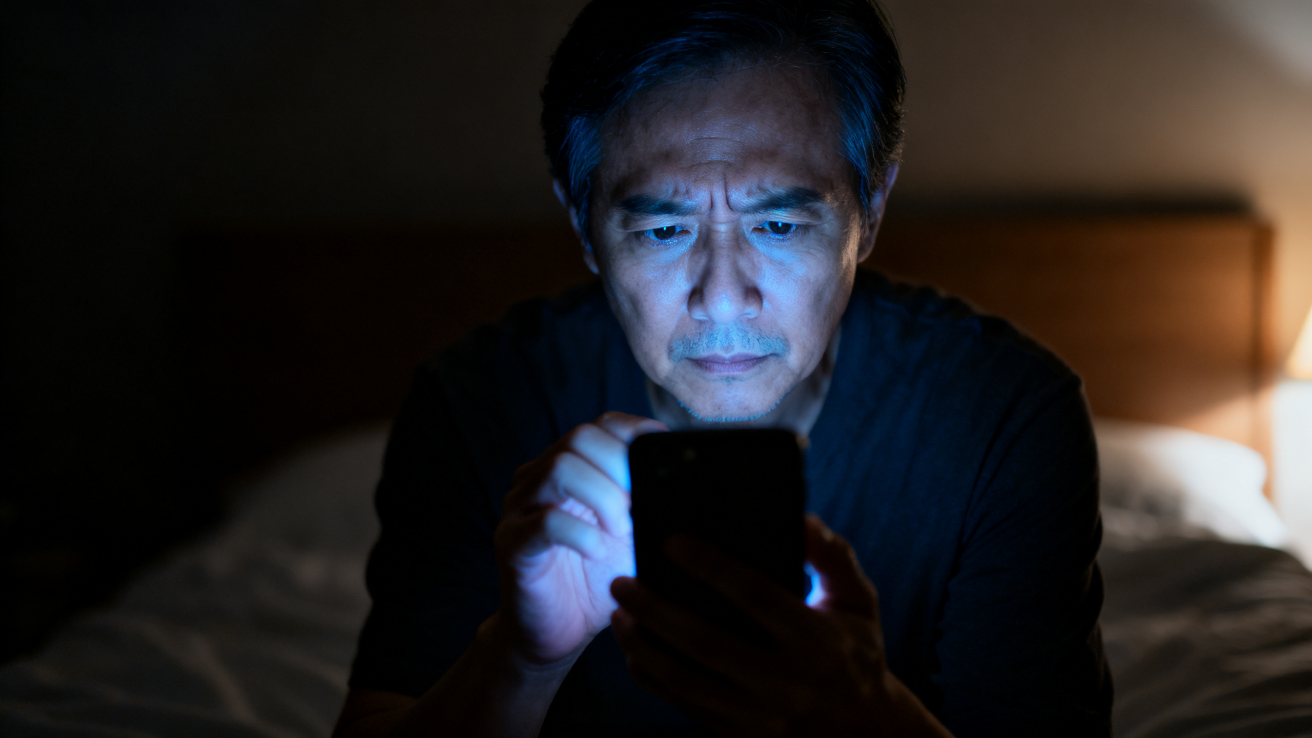 Ánh Sáng Buổi Tối Làm Giấc Ngủ Thay Đổi Ra Sao